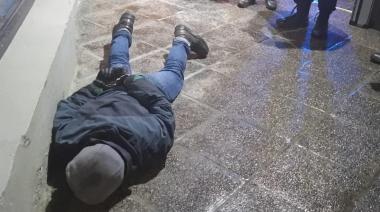 Tercera vez en semanas: cayó de nuevo el mismo ladrón, esta vez junto a un chileno tras robar en Elordi