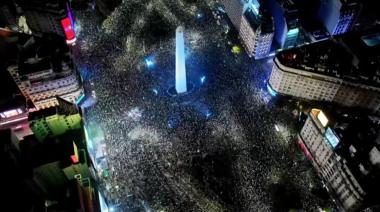 Una bandera, un gol de más, y el país que somos cuando nadie nos mira