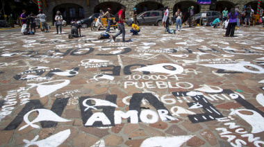 Cortés, sobre los pañuelos del Centro Cívico: "Los vamos a borrar cuando hagamos un gran monumento de los desaparecidos"