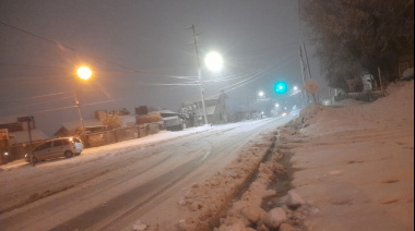Por el temporal de nieve, suspenden las clases del turno mañana en Bariloche y la zona