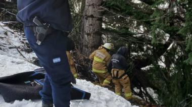 Murió una nena de 3 años tras el desbarranco de un auto en la avenida Bustillo