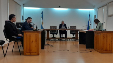 Cayó con un auto robado, cuchillos y herramientas: 4 meses de cárcel para un hombre con antecedentes