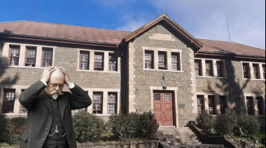 La Escuela 16 de Bariloche, al límite: medio edificio cerrado, grietas en las paredes y un abrazo simbólico para exigir seguridad