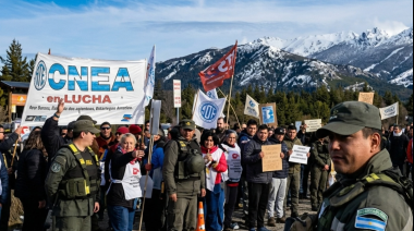"El sector nuclear no se entrega": trabajadores de la CNEA piden compromiso a los candidatos a constituyentes