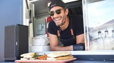 Es de Bariloche, atajó en Boca y hoy vende comida argentina en un food truck en Miami