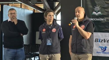 Llegaron veterinarios a Bariloche para actualizarse, y el Municipio aprovecha para mostrar su quirófano móvil