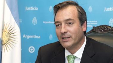 Martín Soria acusó a Milei y Caputo por el envío de lingotes de oro al exterior y una pérdida de USD 1.023 millones