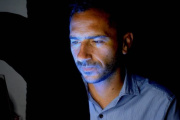 La inteligencia artificial como arma secreta en campañas políticas: "No gana elecciones, pero puede ayudarte a no perderlas"