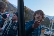 (VIDEO) Las dos versiones del incidente que terminó con insultos racistas