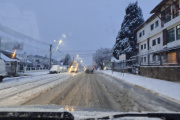 Bariloche bajo la nieve: sin luz, sin calles, sin clases