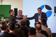 Weretilneck con Bache3000: "Me parece bien lo del Referéndum"