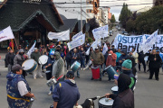 Gastronómicos de Bariloche salen a la calle contra la Reforma Laboral del Gobierno nacional