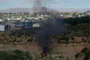 "Hay fuegos que se prenden a propósito": un nuevo incendio en el vertedero, la sospecha del Ejecutivo y una convocatoria a sesiones extraordinarias