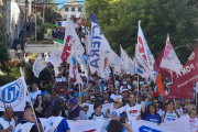 Convocan a marchar este miércoles contra la reforma laboral mientras el Gobierno negocia votos en el Senado