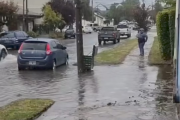 Las lluvias intensas de este martes activaron el forobardo por varias calles inundadas