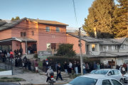 Larga fila por un terreno social: "esto demuestra la cruda realidad que estamos viviendo"
