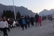 500 familias marcharon al basural a ver "sus lotes": fueron vendidos en fecha judicialmente prohibida y sin aprobación municipal