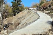 La Barda del Ñireco suma 80 metros de muro de hormigón y barreras viales: se redefine el acceso este de Bariloche