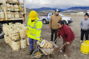 Arrancó el reparto gratuito de garrafas en los barrios de Bariloche