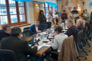 Tras una sesión polémica, el Concejo de Bariloche confirmó el veto al pase a planta del personal municipal