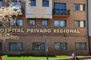 Un adolescente ingresó al HPR con dos heridas de bala: allanamiento en El Frutillar y más de una hipótesis del caso