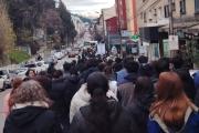Cientos de almas recorrieron las calles de Bariloche en la procesión de Corpus Christi