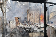 Una garrafa explotó y desató un incendio que destruyó una vivienda en Arrayanes