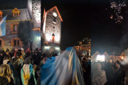 Bariloche no cabía en el Centro Cívico: ¡el que no salta es un inglés!