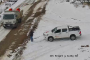 Nieve sin tregua: la Delegación Sur redobló el operativo en Prayel y el 645 Viviendas