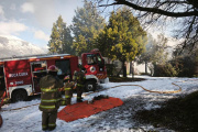 Incendio en una vivienda de Nahuel Malal: trabajan los Bomberos