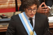 El Gobierno formalizó el proyecto para blindar al Banco Central del "uso político"