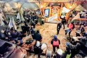 UTHGRA denunció maltrato laboral y protestó frente a un restaurante céntrico