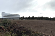 Con recursos propios, el Municipio acondicionó el estacionamiento del nuevo campus de la UNRN