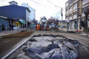 La municipalidad tapó el hundimiento del pavimento en O'Connor y ahora hay que dejarlo secar casi un mes