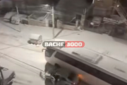 Bariloche: el peligroso descenso de un colectivo de egresados que quedó filmado y se viralizó