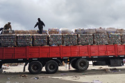 "Nos pueden correr en cualquier momento": el desamparo de los recicladores en medio de la disputa política por el vertedero