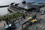 A un año de un día histórico: el Mirage III llegó a su lugar en el Nahuel Huapi