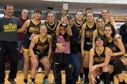 Las jugadoras subcampeonas de básquet denunciaron que no hubo reconocimiento oficial en Bariloche
