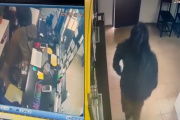 Asaltaron un Pago Fácil: ataron a la empleada con un cable y querían encerrarla en el baño