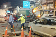 CEB en alerta: las cuadrillas de Saneamiento trabajaron día y noche para contener la red cloacal por las lluvias