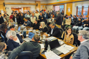 Gritos, amenazas y un público "identificable": la Defensoría del Pueblo pidió frenar la violencia en las sesiones del Concejo
