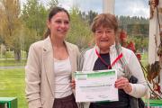 Egresada de la UNRN en Bariloche ganó el premio nacional de INVAP con un dispositivo que ayuda a ubicar tumores en plena cirugía