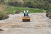 Vuelve el rodillo a la calle de la barda y el Municipio promete “menos rodeos”