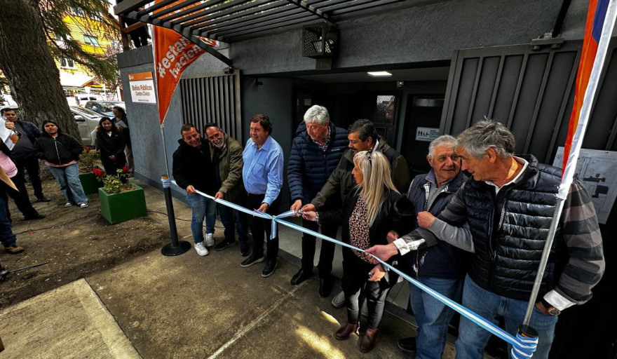 El municipio inauguró los esperados baños públicos del Centro Cívico