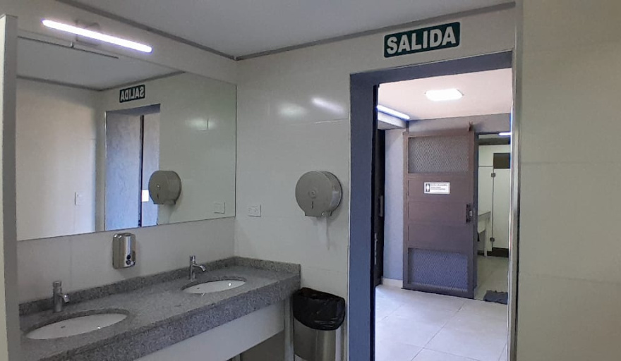 Los baños públicos del Centro Cívico desde adentro: cómo son y en qué horarios están abiertos