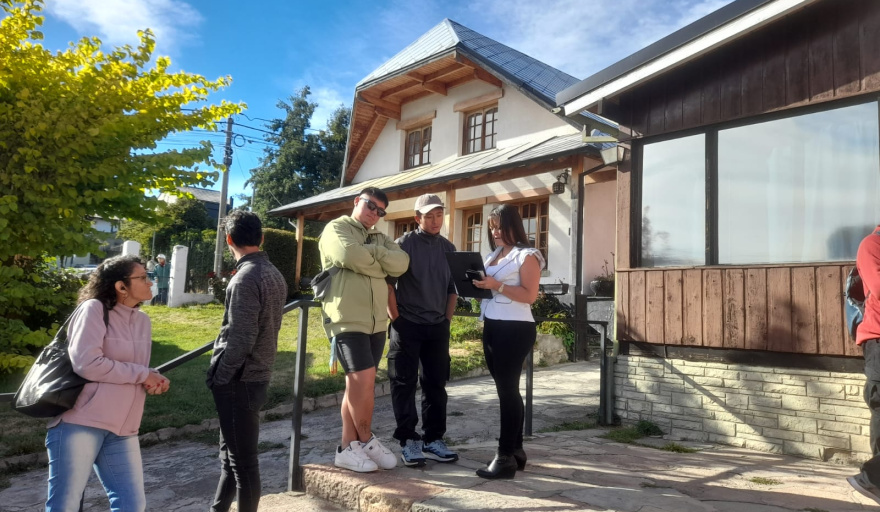 Ilusión, optimismo y una necesidad extrema: las voces de los sin tierra de Bariloche
